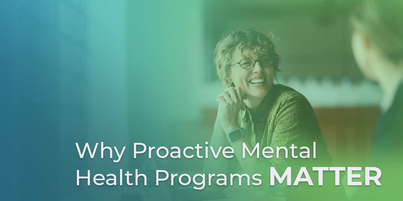 Woman talking with a coworkker