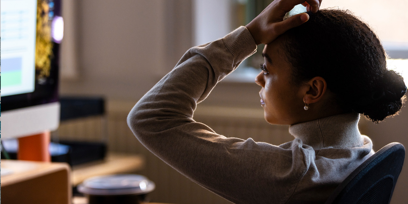 AOH-blog-Trends-HiddenCostofStress Woman having a stressful work day